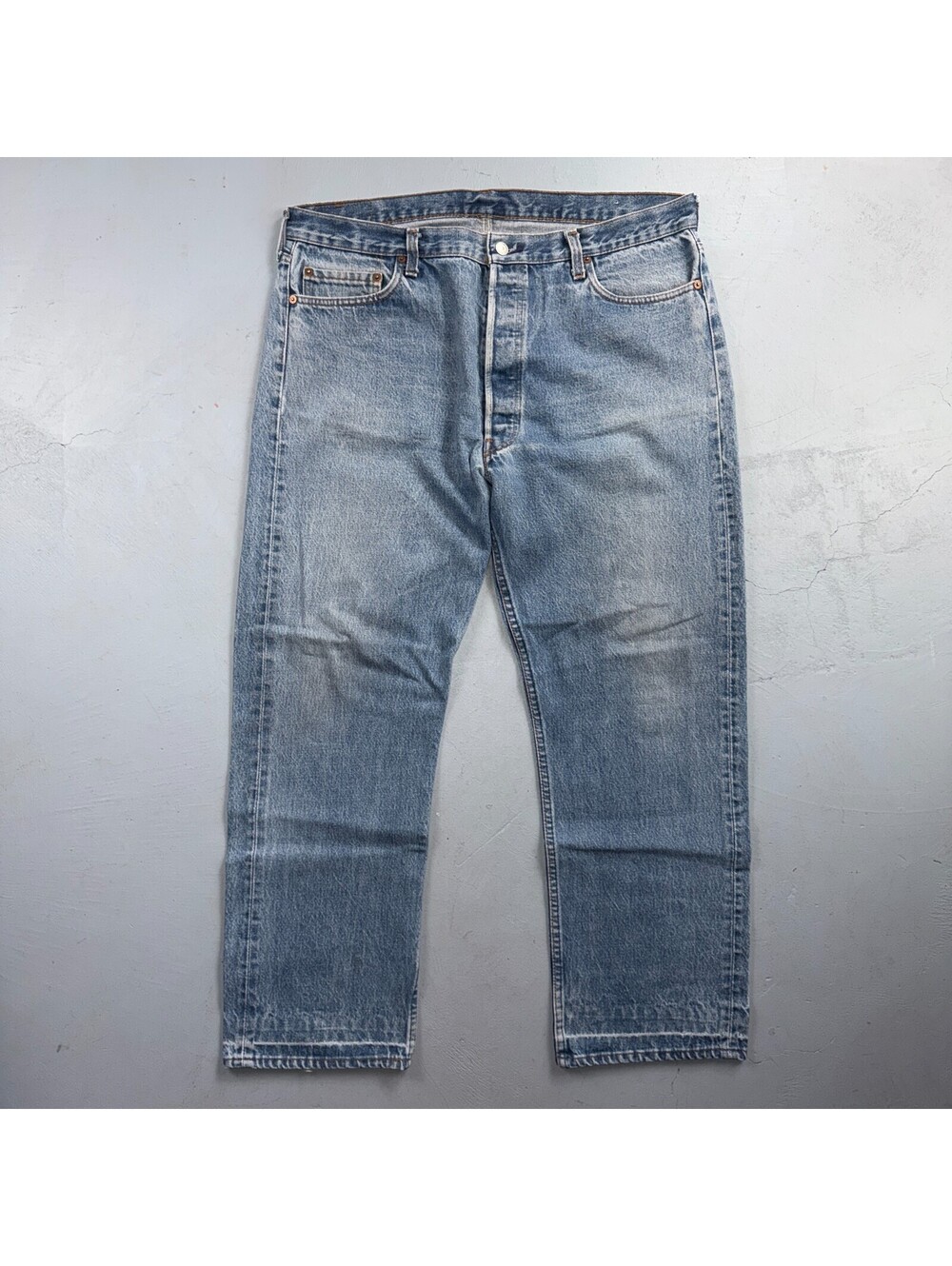 Levis 501 Vintage 80s USA XX Straight Leg Jeans Blue Light Wash 40x32 Act 38x28